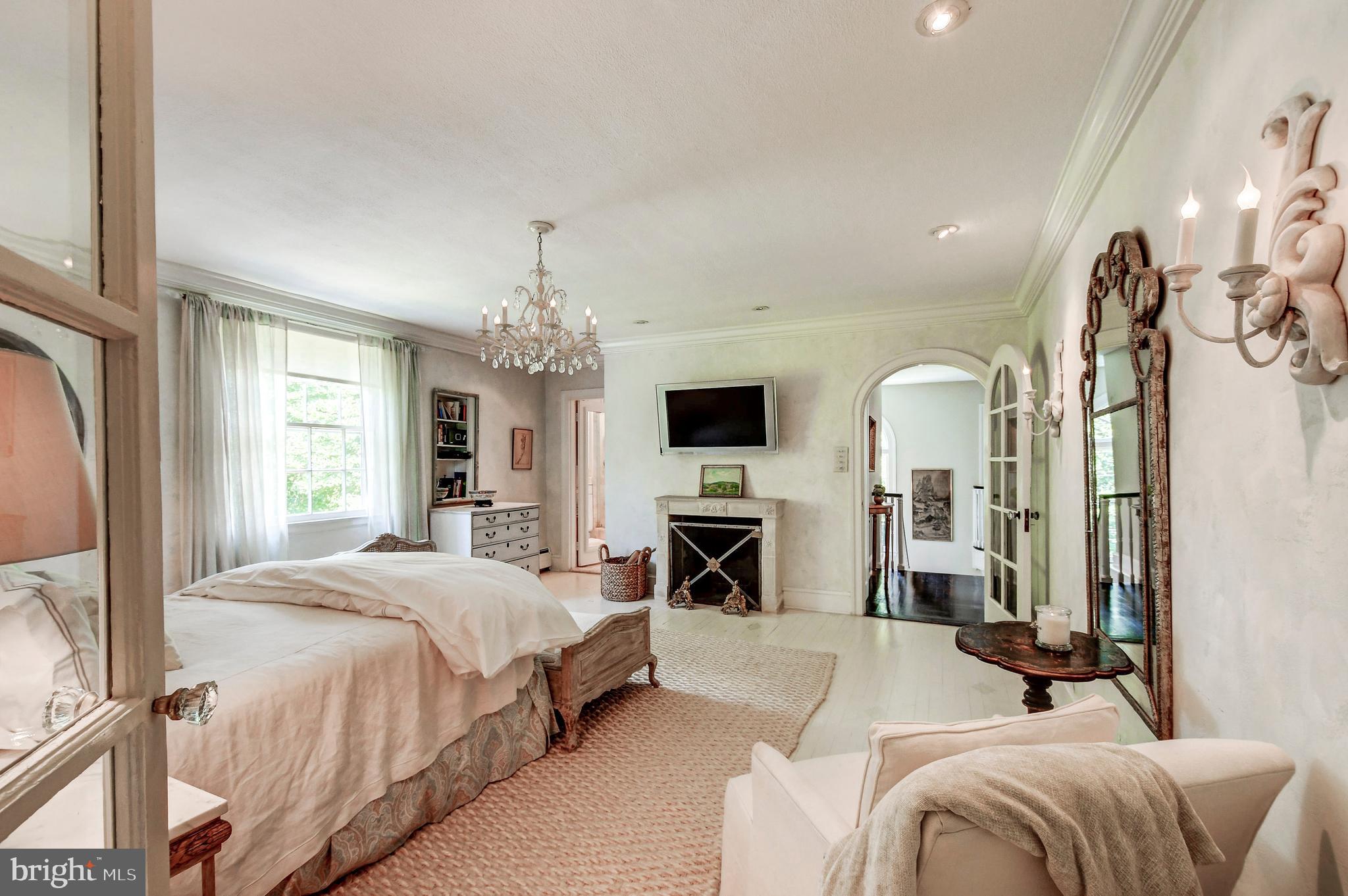 801 St Georges Road Baltimore, MD 21210 - Photo 42 of 90 En suite with luxury bath and dressing room