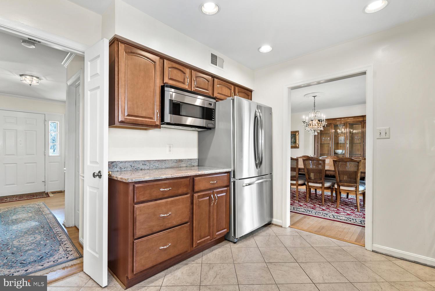 16818 Excaliber Way Sandy Spring, MD 20860 - Photo 13 of 35 Kitchen