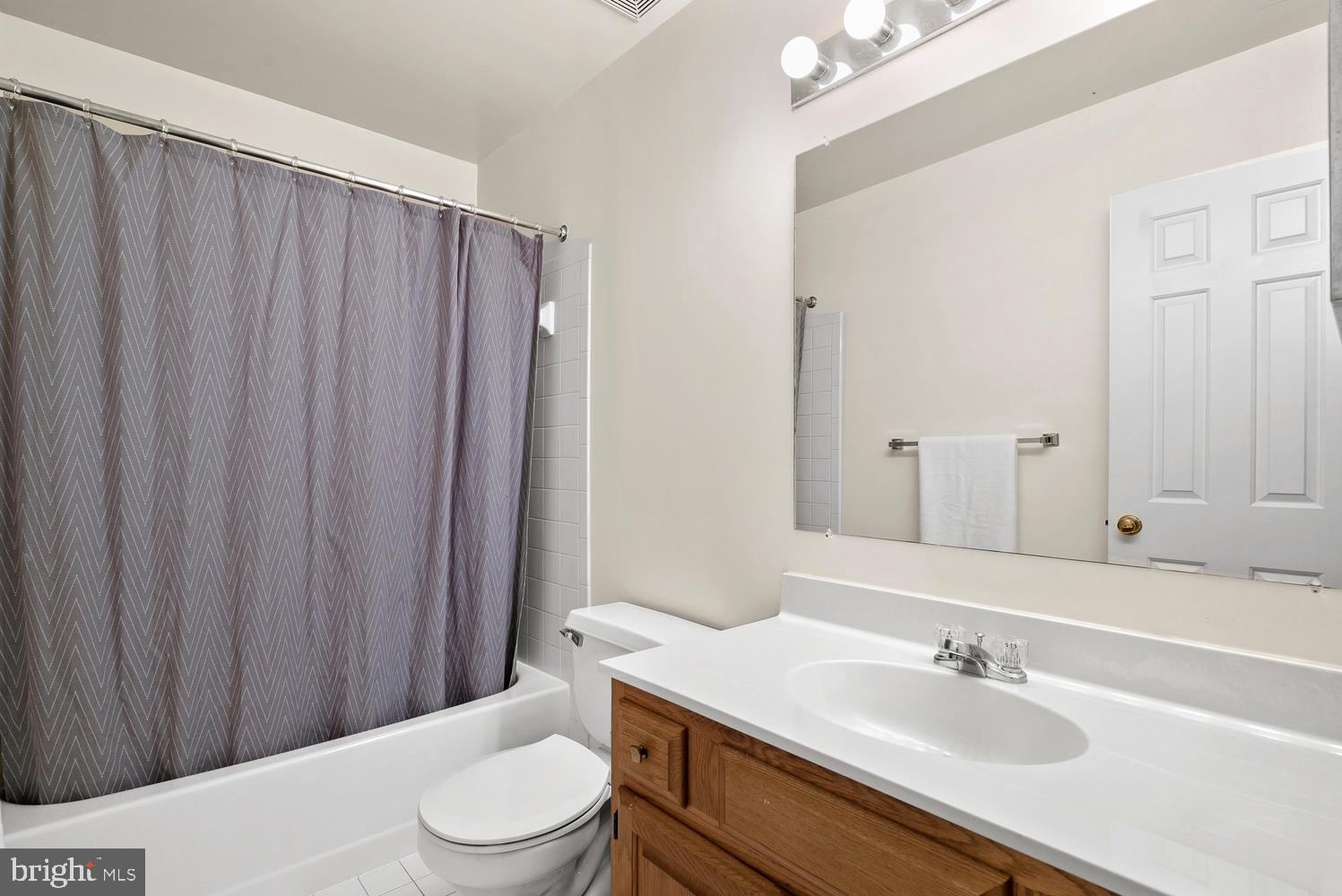16818 Excaliber Way Sandy Spring, MD 20860 - Photo 25 of 35 Upper Hall Full Bath