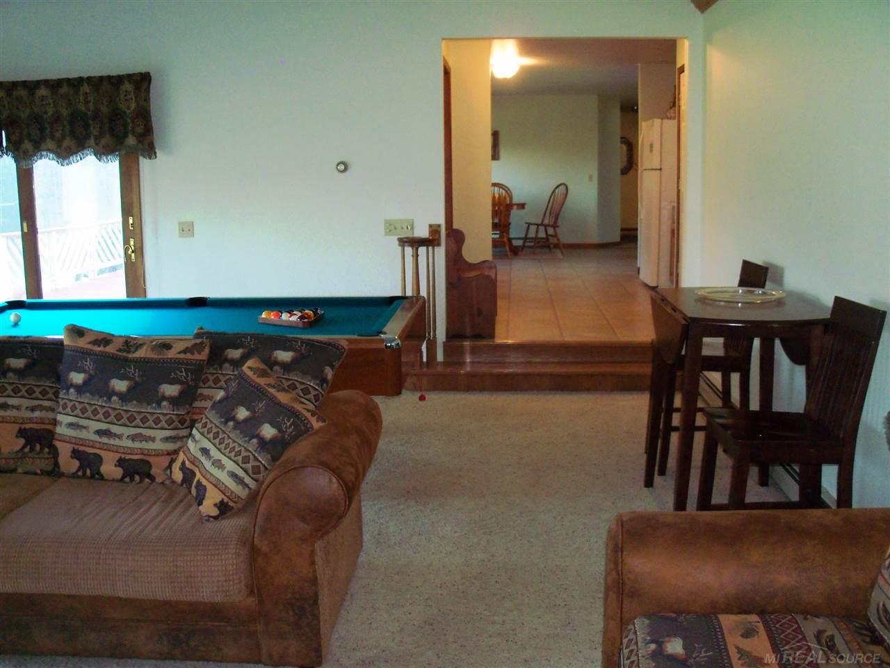 4747 Downington Road Deckerville, MI 48427 - Photo 7 of 22 31264129-6.JPG