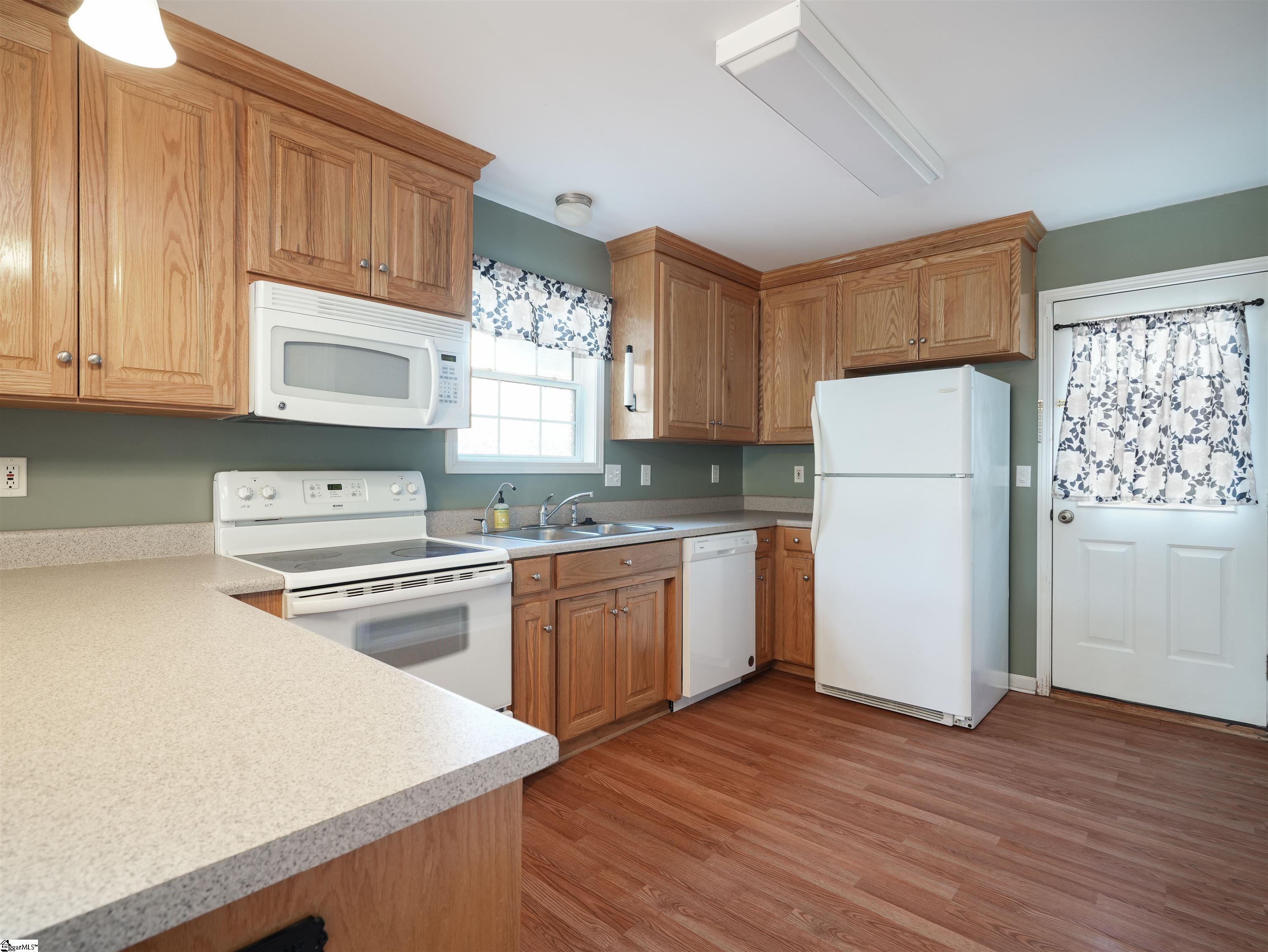 260 West Clark Road Inman, SC 29349 - Photo 4 of 19