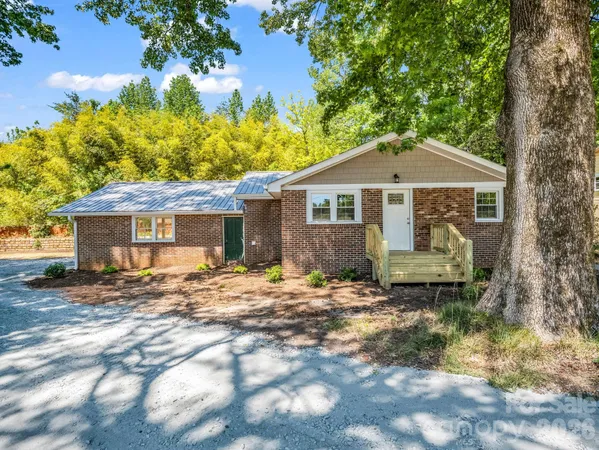 $345,000 | 5923 Highway 14, Landrum, SC 29356