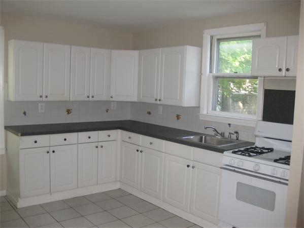 27 Plumer Street Everett, MA 02149 - Photo 4 of 19