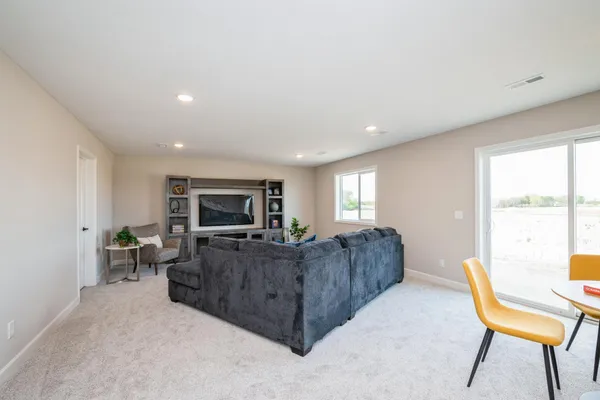 $467,900 | 8660 Edmonson Way Northeast, Monticello, MN 55362