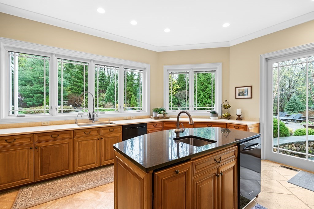 39 Prospect Street Topsfield, MA 01983 - Photo 14 of 42 Gallery Image 14