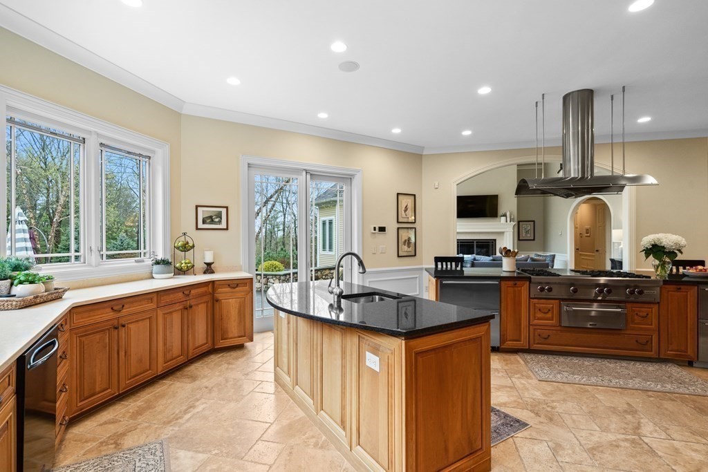 39 Prospect Street Topsfield, MA 01983 - Photo 17 of 42 Gallery Image 17