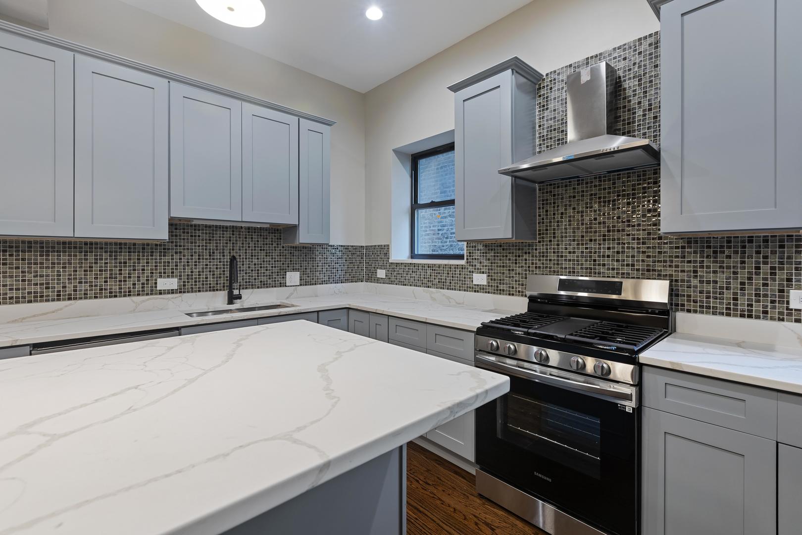 442 East 48th Street, Unit 1E Chicago, IL 60615 - Photo 18 of 31