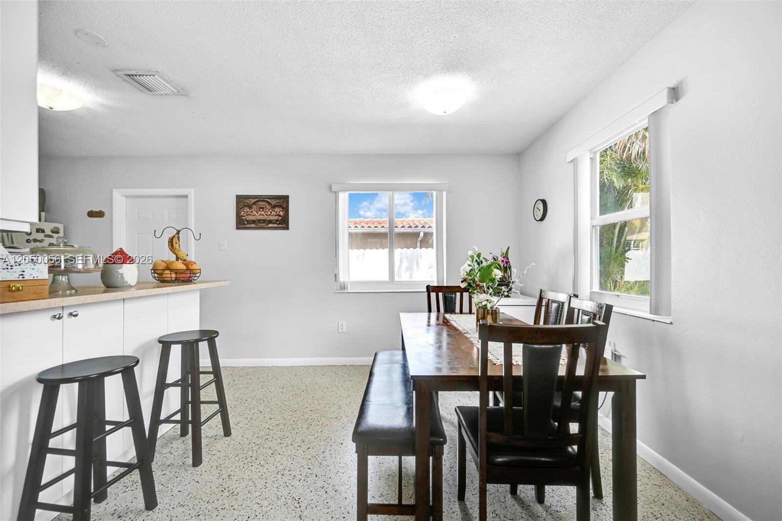 9720 Southwest 37th Terrace Miami, FL 33165 - Photo 11 of 18