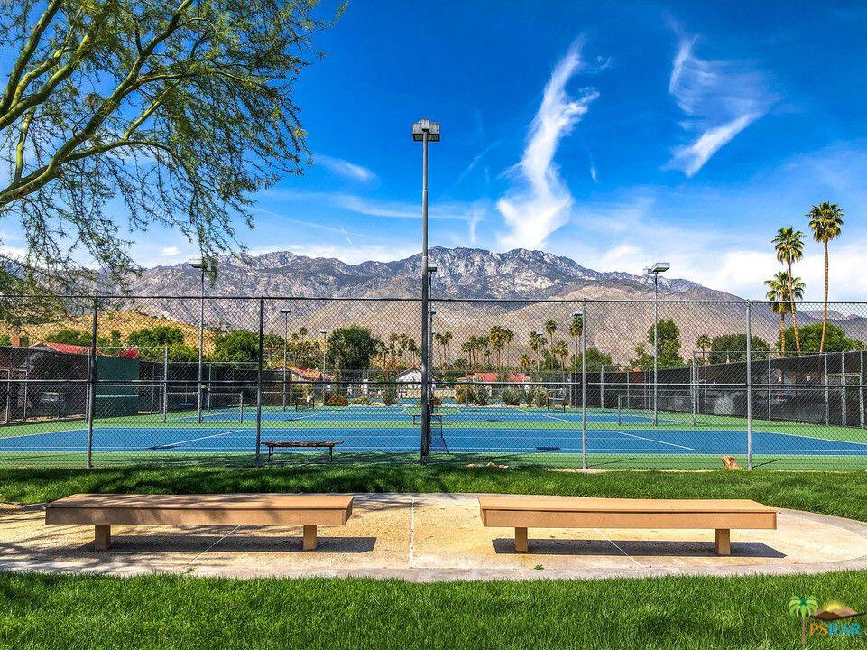 2350 East Miramonte Circle, Unit E Palm Springs, CA 92264 - Photo 5 of 35 a view of a park