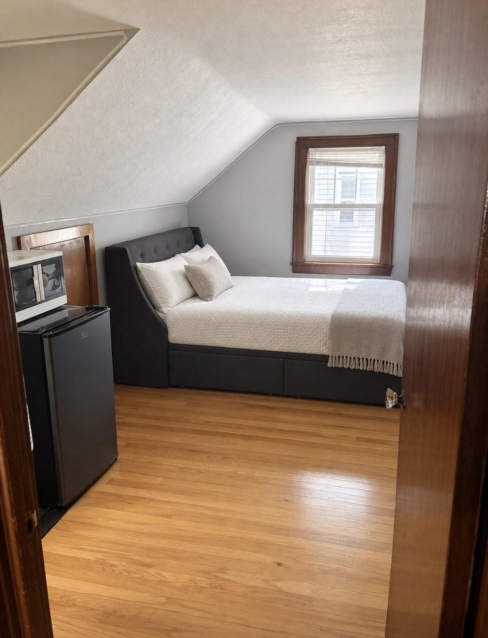 223 East Street Springfield, MA 01104 - Photo 11 of 14 Gallery Image 11
