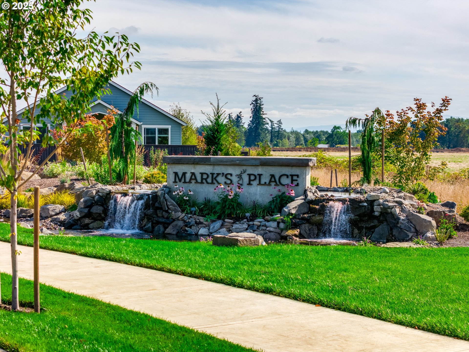 1146 Southeast 18th Avenue Canby, OR 97013 - Photo 12 of 17 a view of outdoor space with garden and seating area
