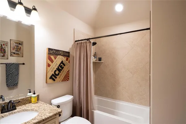 $2,900 | 9013 Athens Drive, Denton, TX 76226