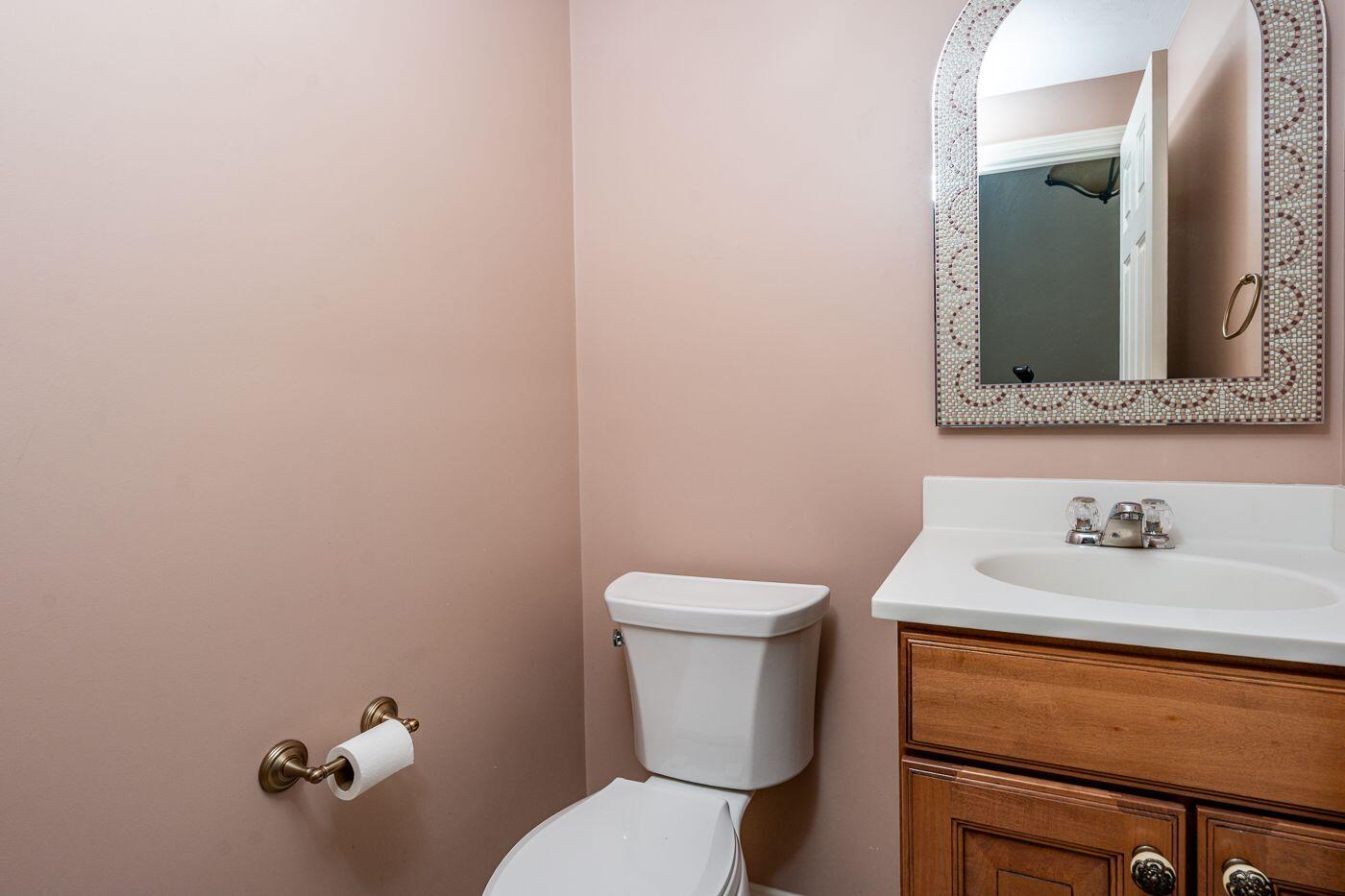 14 North Ridge Road Mashpee, MA 02649 - Photo 18 of 30 Half Bath