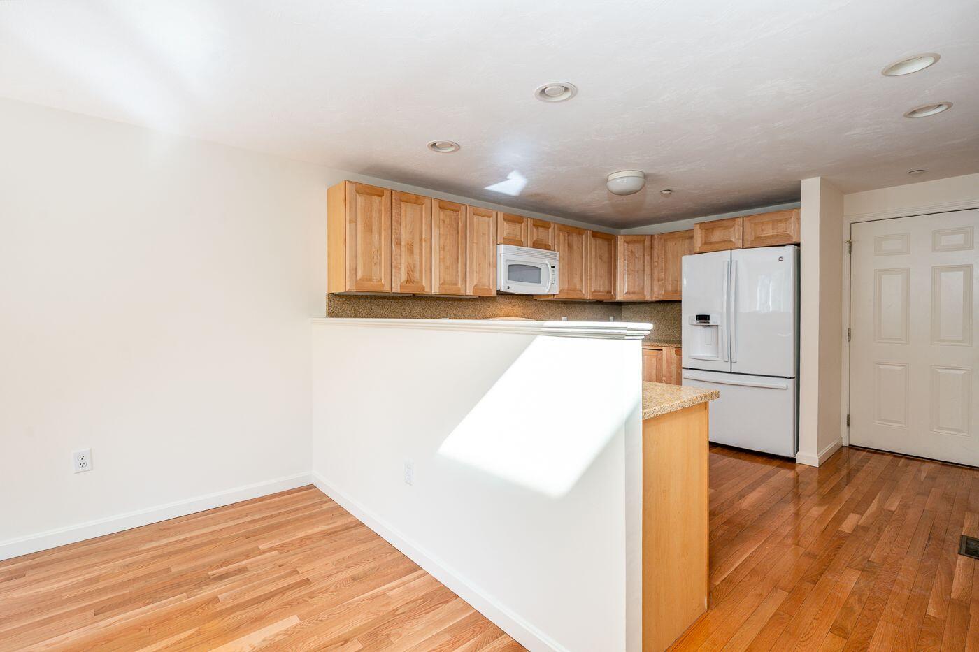 14 North Ridge Road Mashpee, MA 02649 - Photo 9 of 30 Kitchen