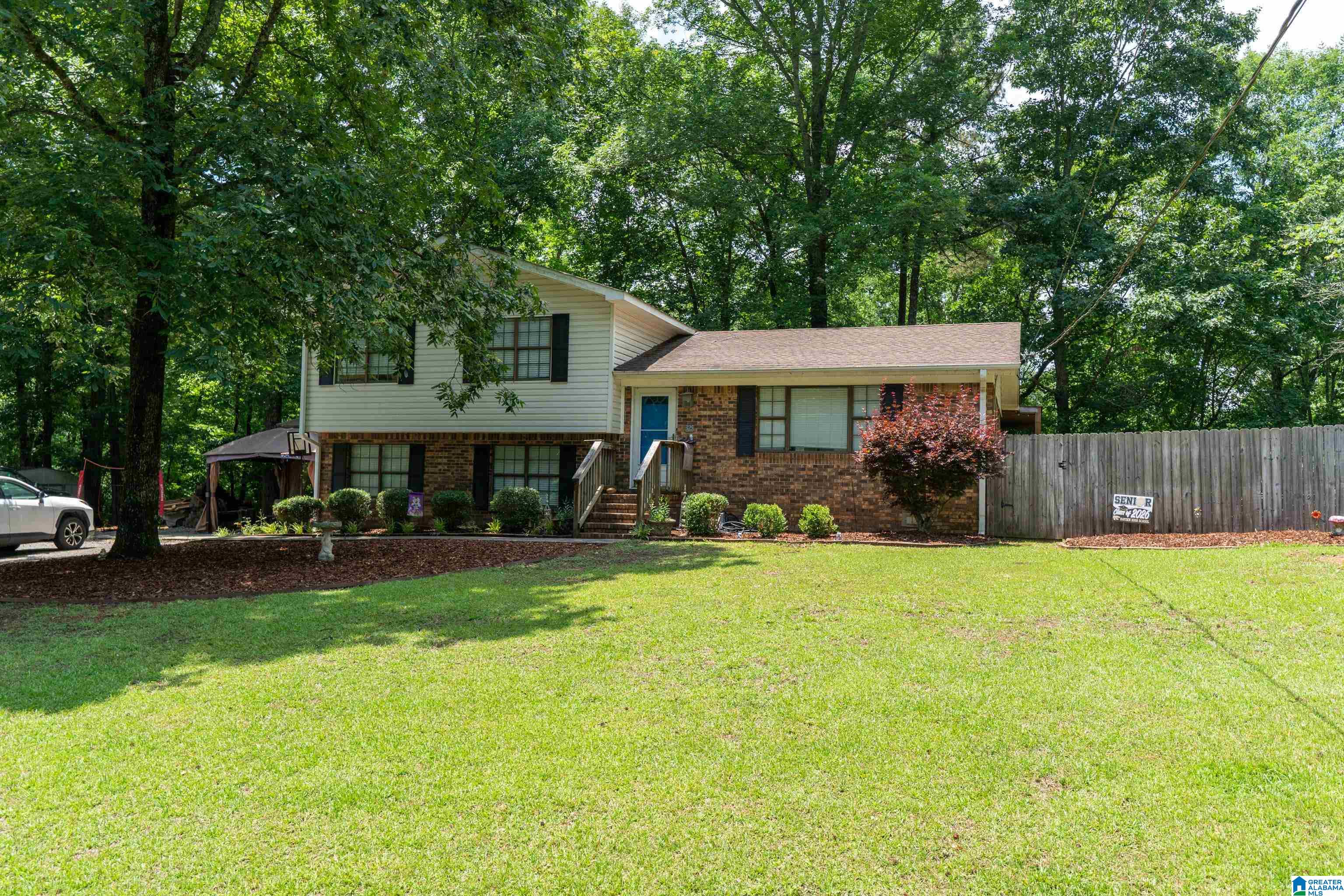 325 Ridgewood Drive Hayden, AL 35079 - Photo 1 of 67