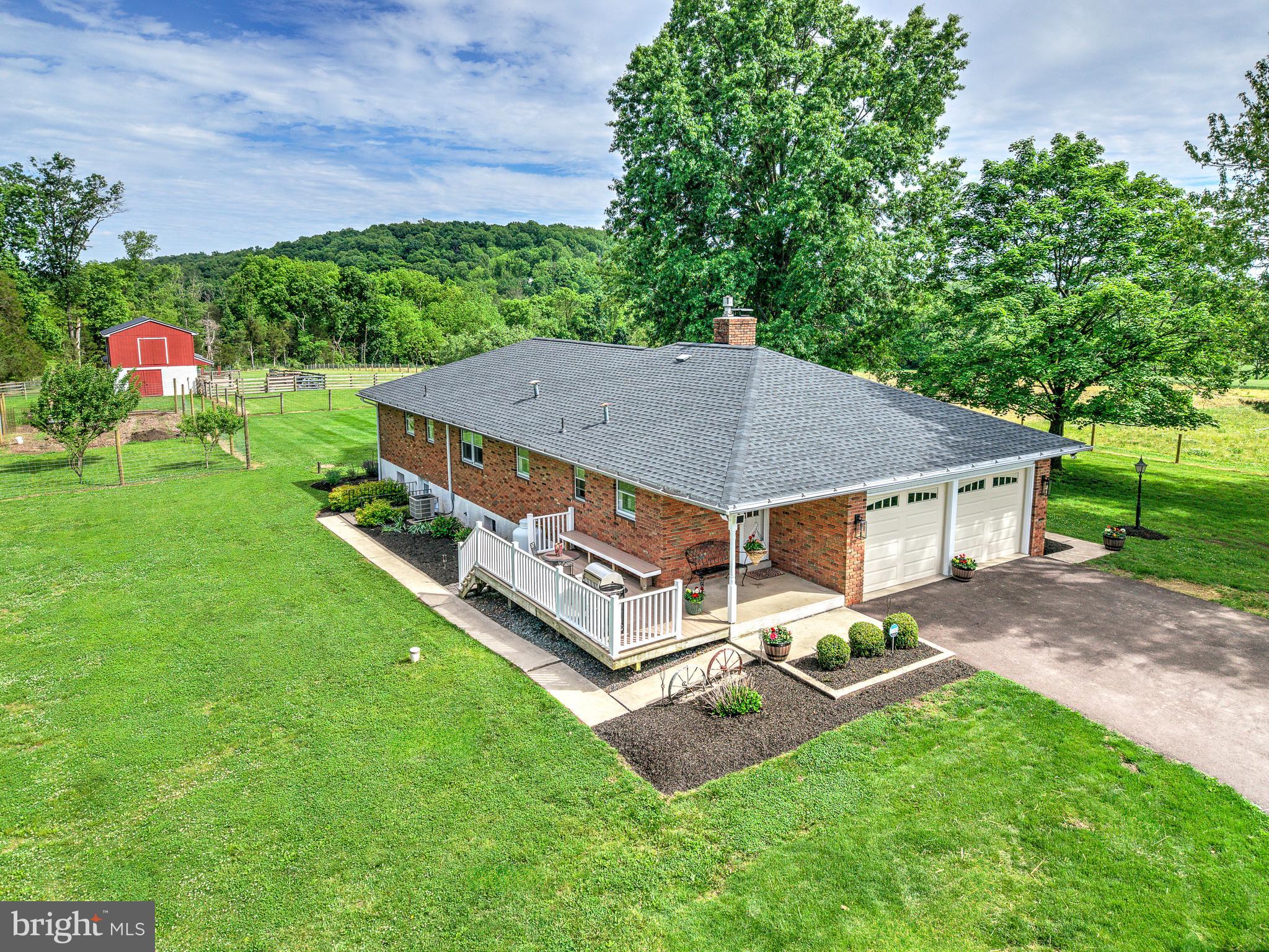 141 Green Hill Road Barto, PA 19504 - Photo 13 of 95
