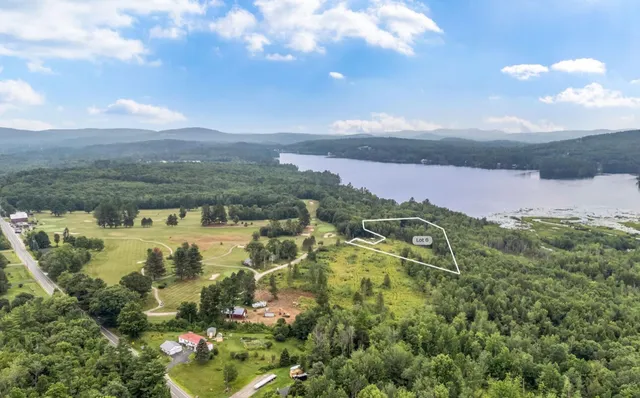 $137,400 | 29 Map Road, Wilton, ME 04294
