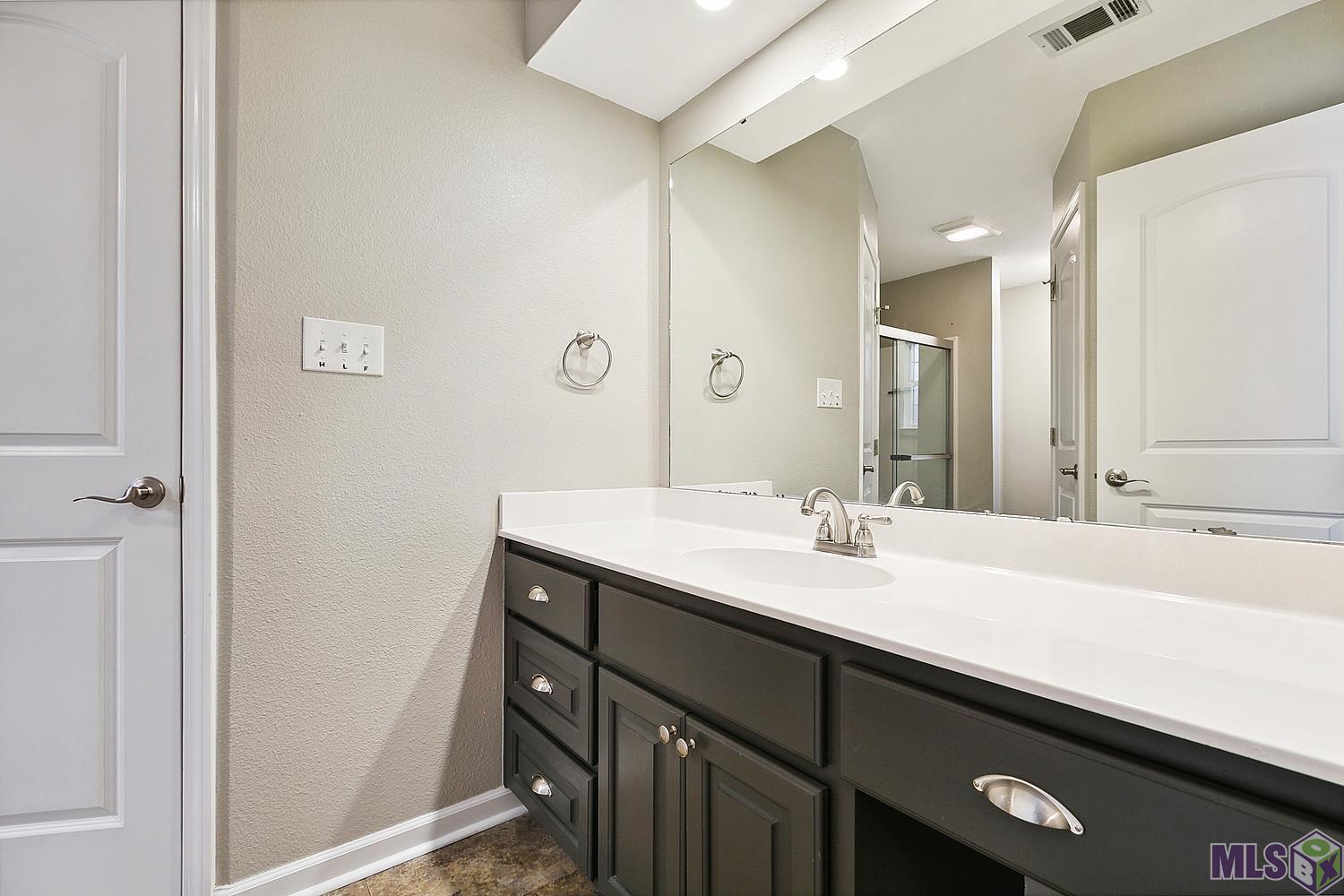 6926 Jim Rushing Road Denham Springs, LA 70706 - Photo 9 of 17 Gallery Image 9