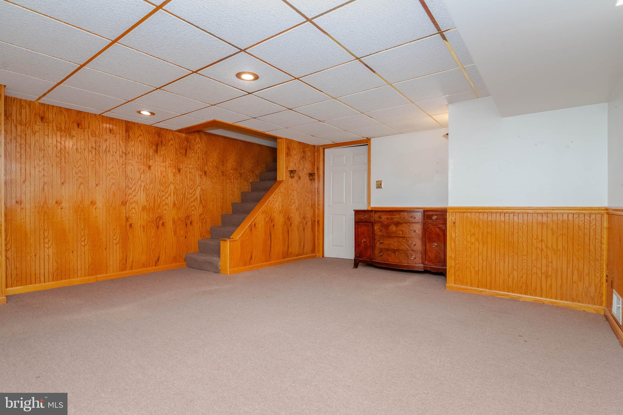2256 Southorn Road Baltimore, MD 21220 - Photo 28 of 61 a view of a room with blue walls
