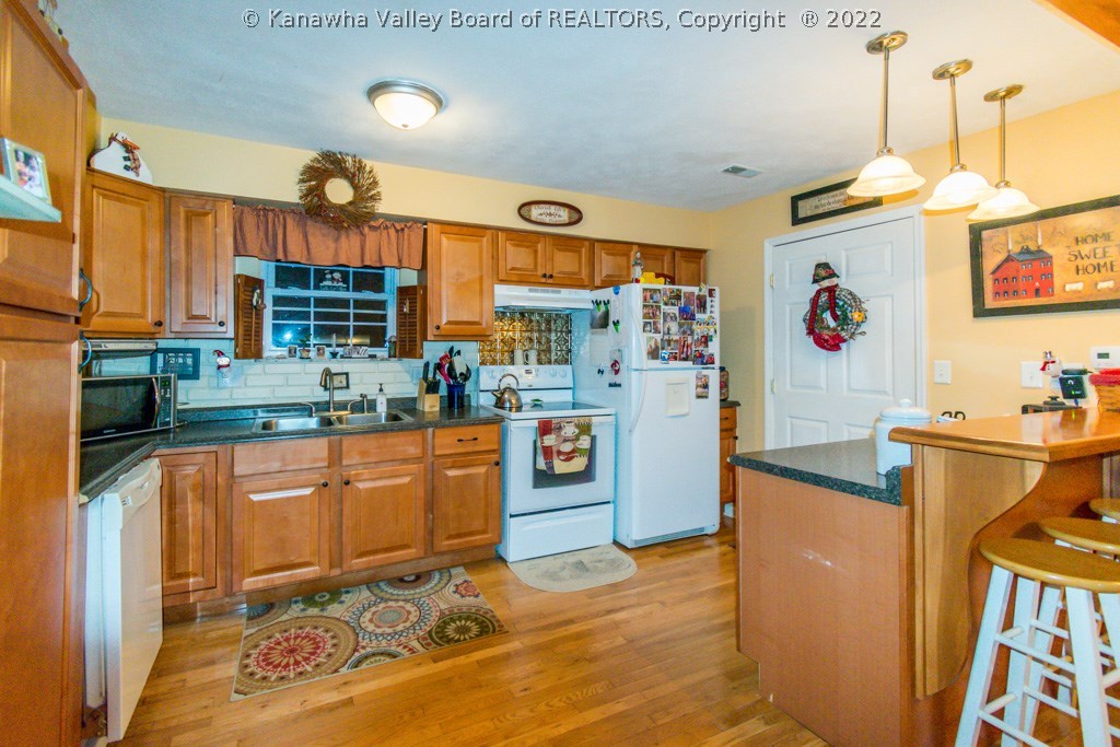 2638 Middle Fork Road Reedy, WV 25270 - Photo 11 of 30 Gallery Image 11