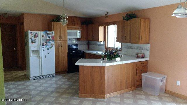 233 North Mill Iron Road Muskegon, MI 49442 - Photo 3 of 17 thumbnail_IMG_20170511_115420443 (1)