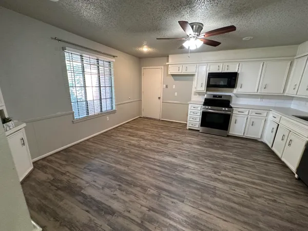 $1,700 | 4804 71st Street, Lubbock, TX 79424