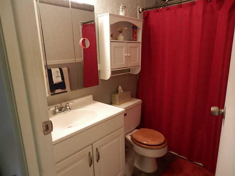 546 Hunters Path Road Bridgeville, PA 15017 - Photo 17 of 24 Full Bath.