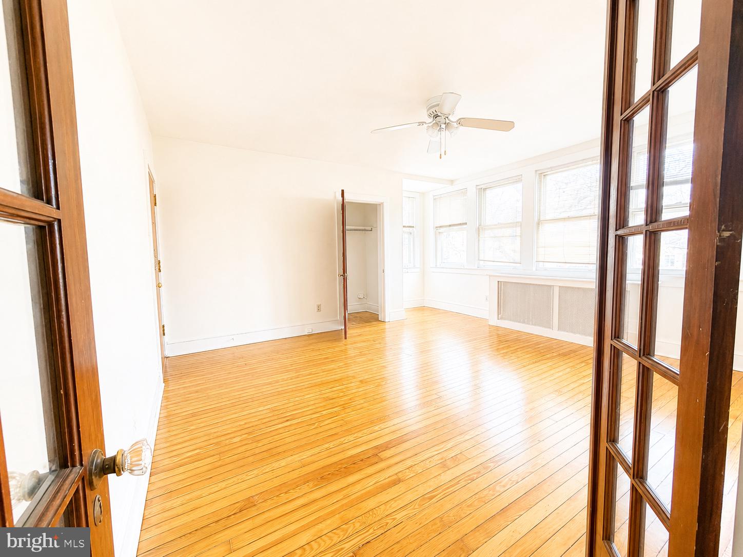 522 Main Street, Unit B Riverton, NJ 08077 - Photo 7 of 26 Bright and airy open space awaits!