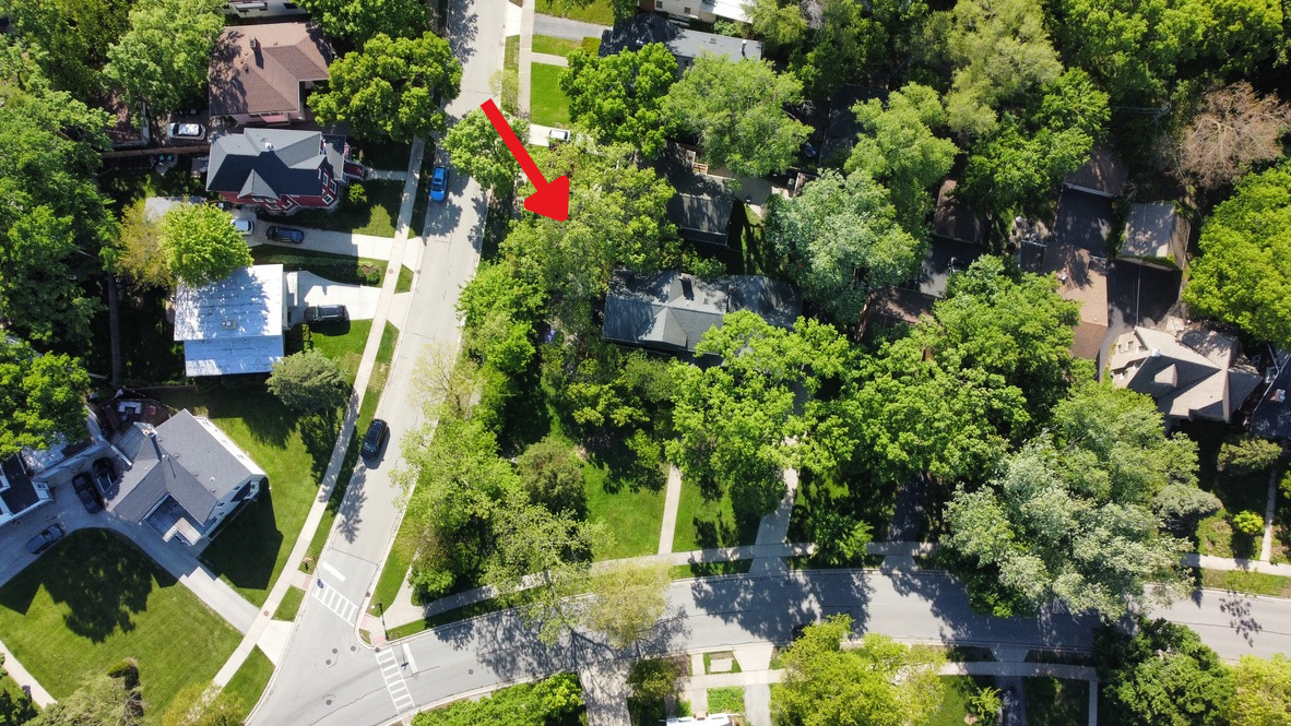 172 Barrypoint Road Riverside, IL 60546 - Photo 11 of 13