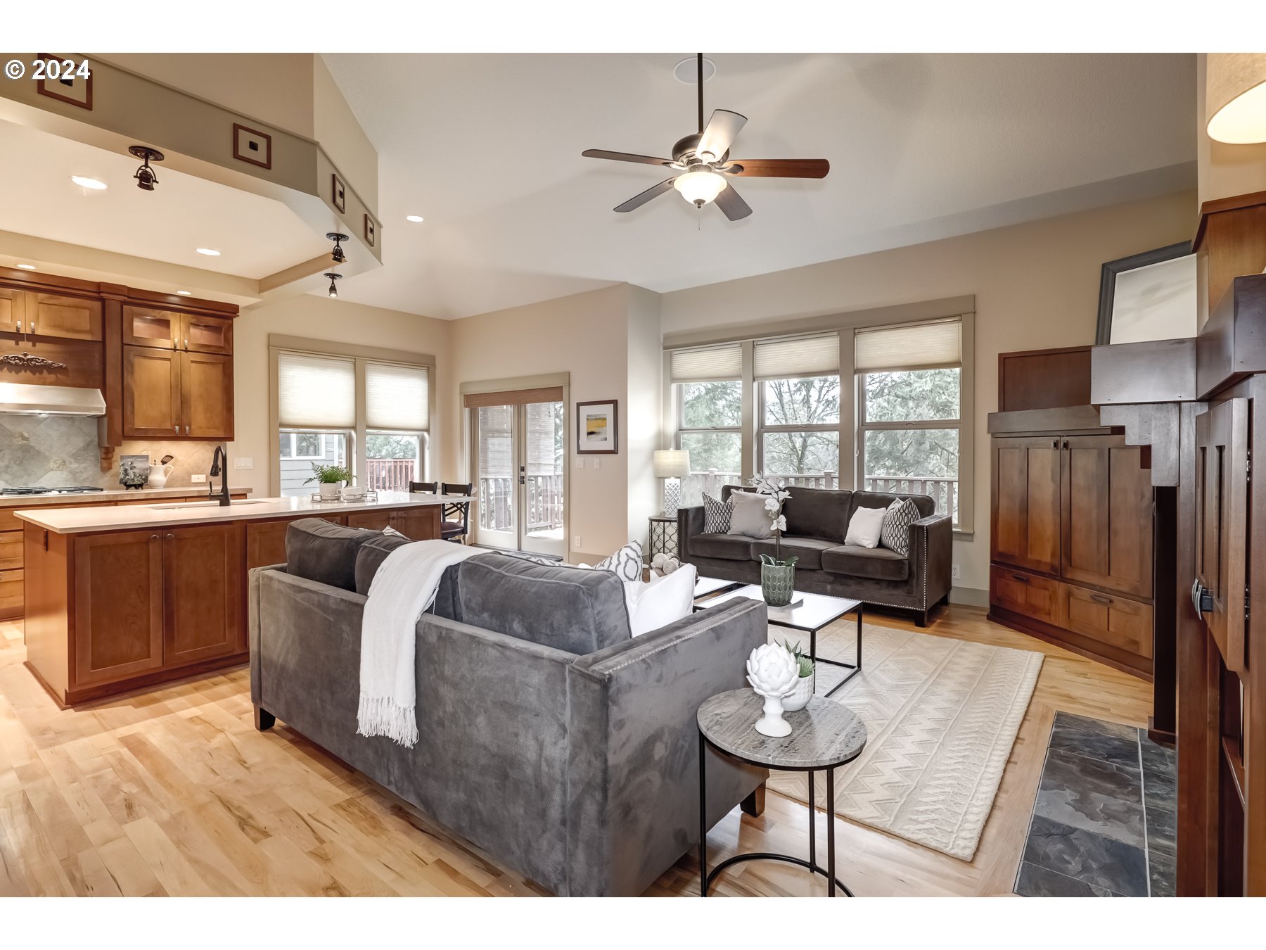 3278 Ridge Pointe Drive Forest Grove, OR 97116 - Photo 8 of 47 Living Room