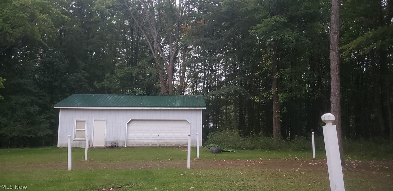 15945 Old State Road Middlefield, OH 44062 - Photo 4 of 35