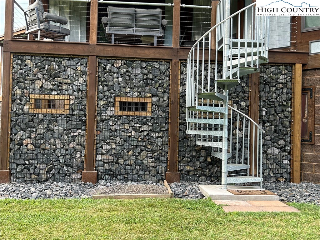 972 West Deep Ford Road Lansing, NC 28643 - Photo 38 of 45 front view of a house with a yard