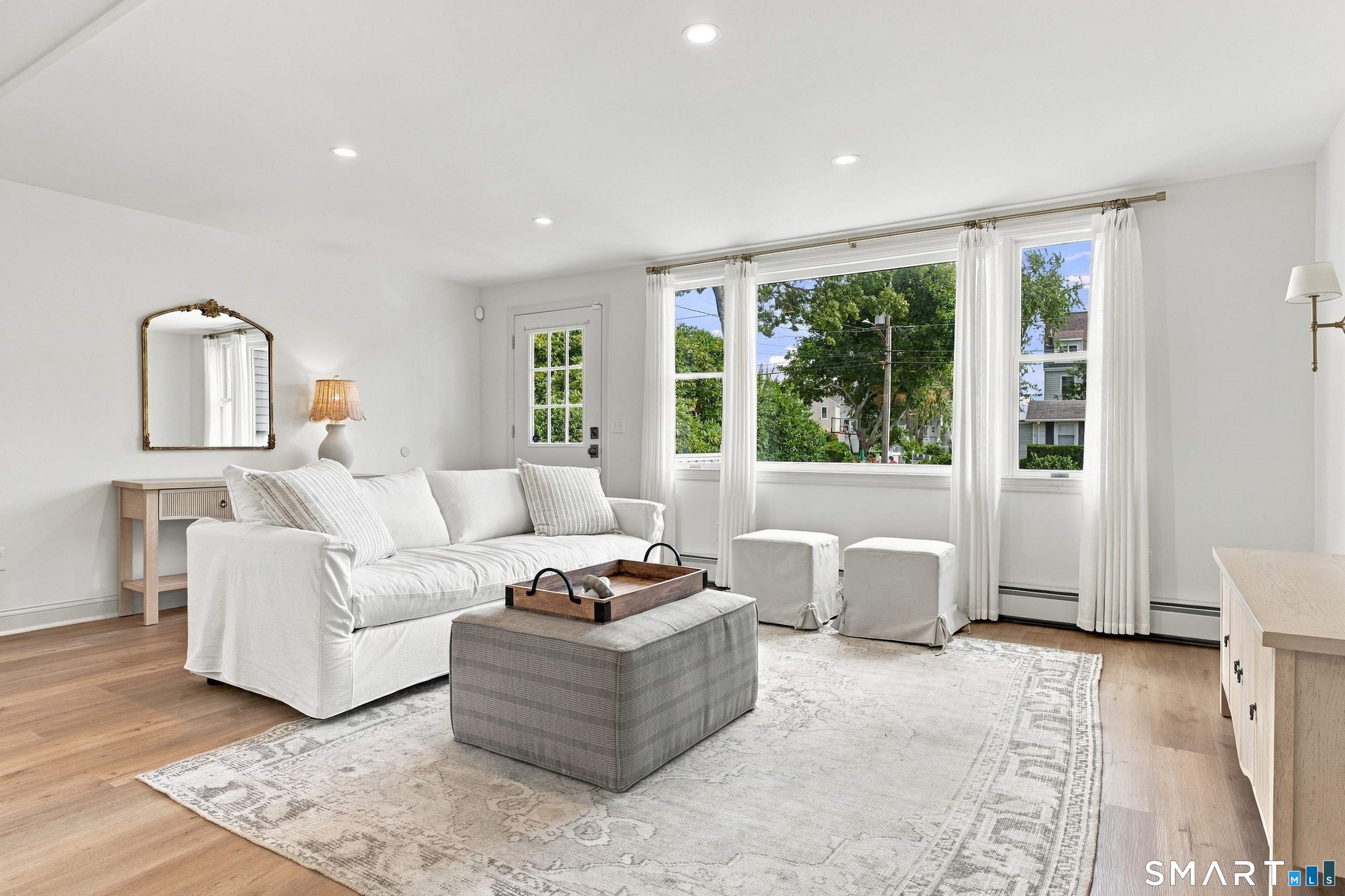 144 Shore Road Clinton, CT 06413 - Photo 2 of 28 Gallery Image 2