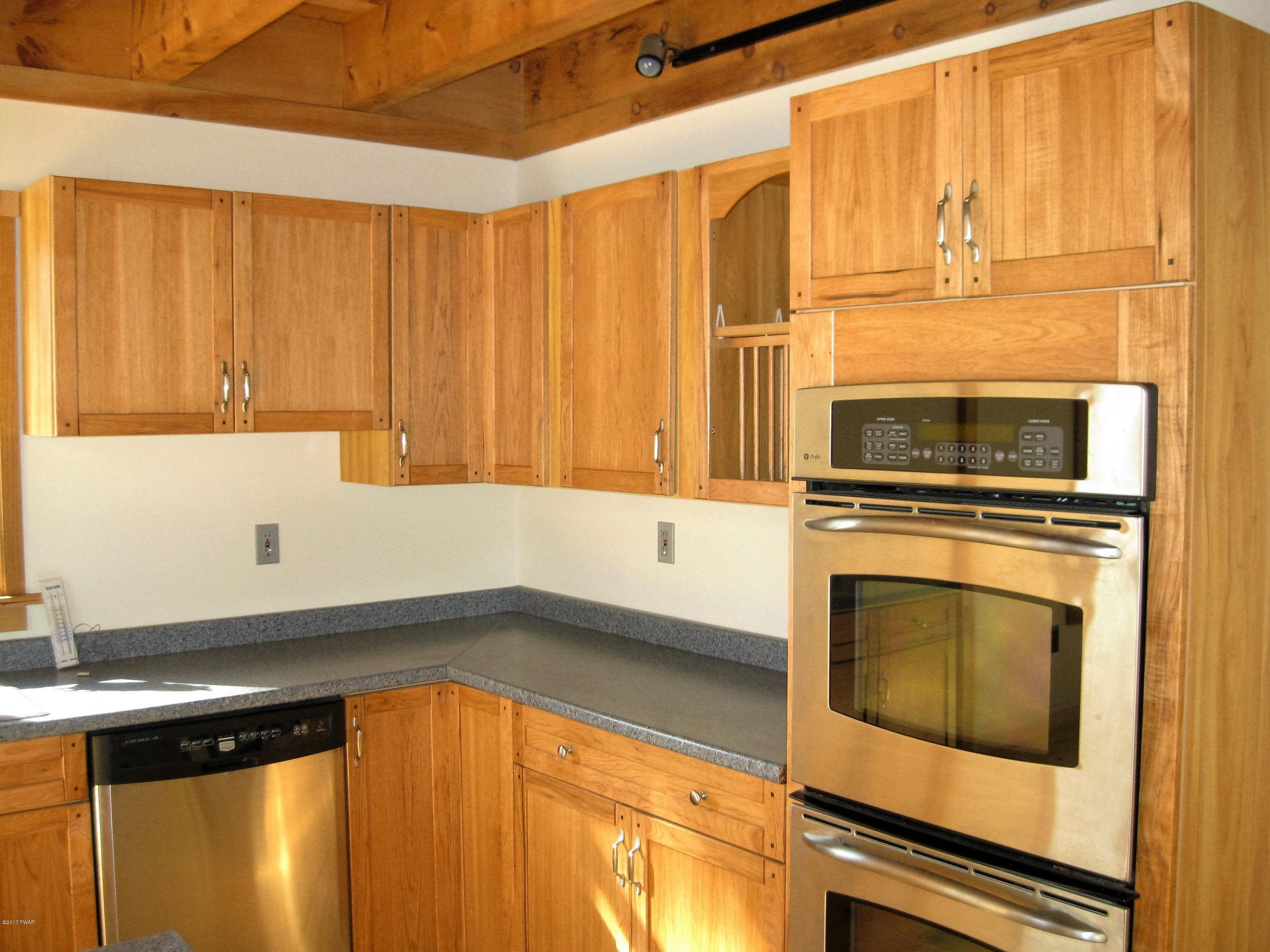 237 Myck Road Dingmans Ferry, PA 18328 - Photo 18 of 45 Kitchen
