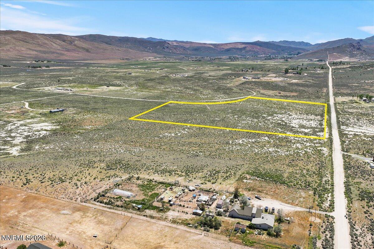 155 Lonestar Circle, Unit 7827206 Reno, NV 89508 - Photo 8 of 20 16-155 Lone Star Reno NV 89508 (16 of 32