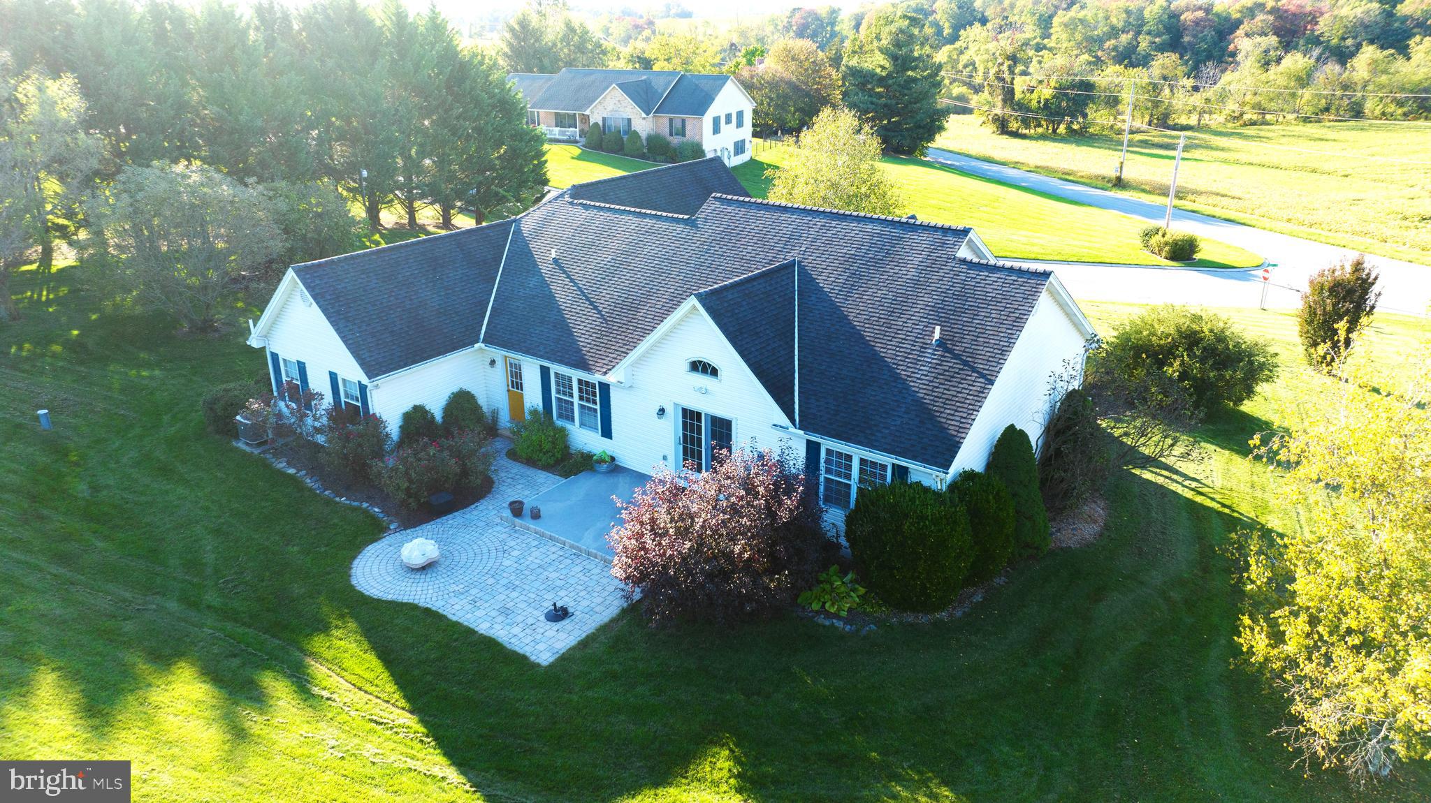 1803 Liberty Road Spring Grove, PA 17362 - Photo 4 of 36