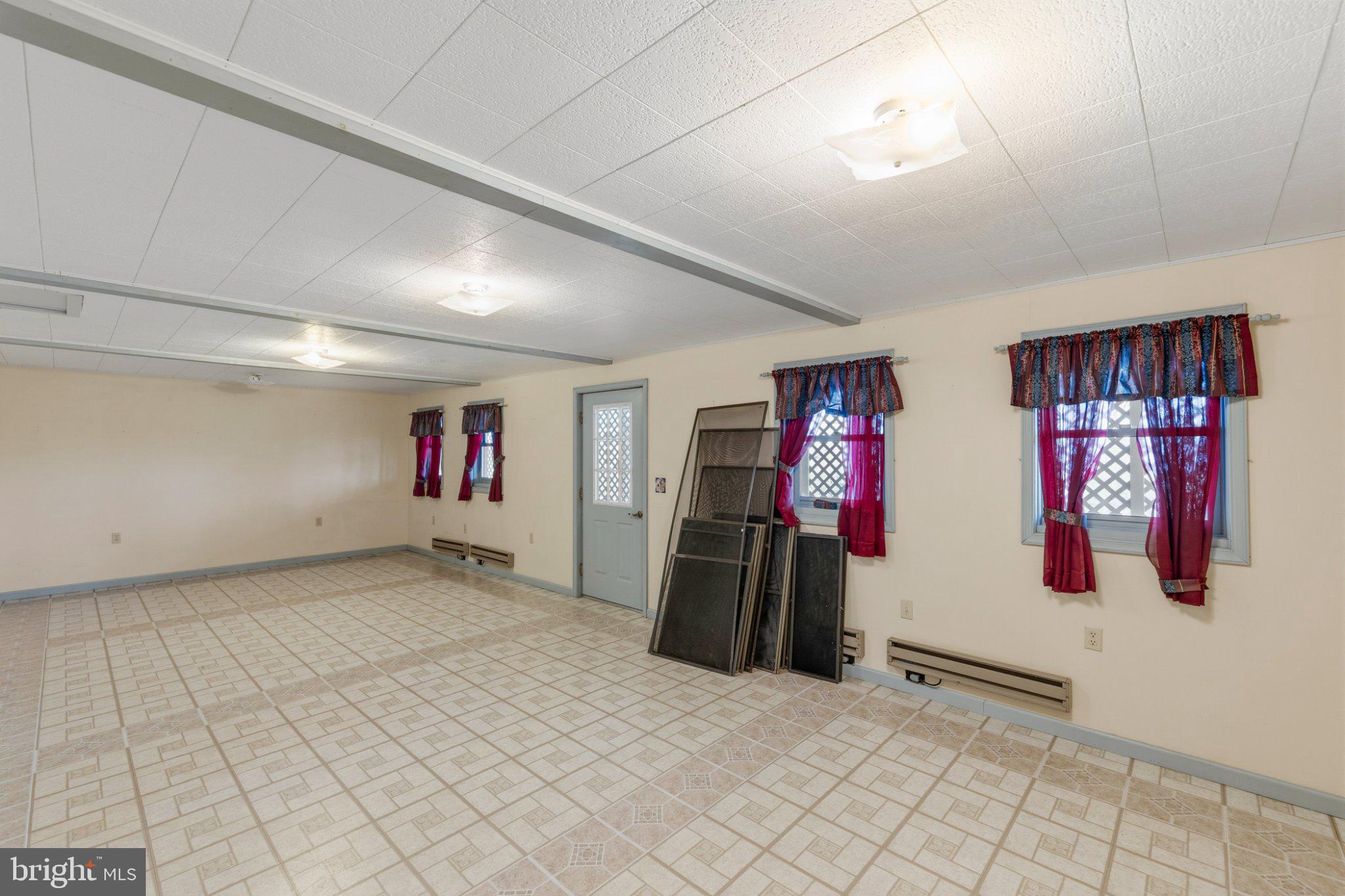 777 Glengary Road Winchester, VA 22603 - Photo 40 of 69 a view of livingroom with hardwood
