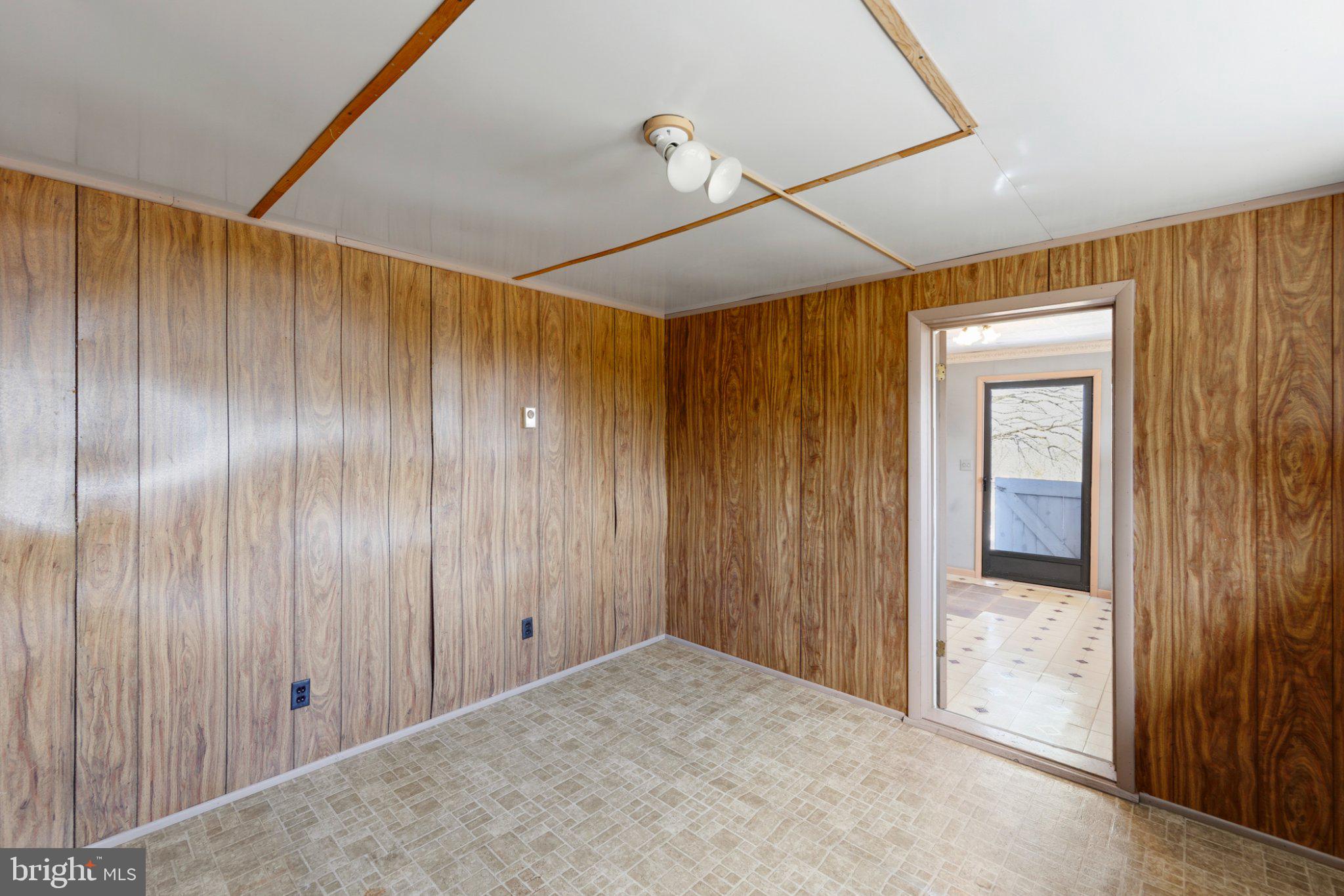 777 Glengary Road Winchester, VA 22603 - Photo 63 of 69 Cozy space with rustic wood accents.