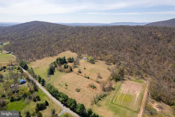 $699,000 | 777 Glengary Road, Winchester, VA 22603