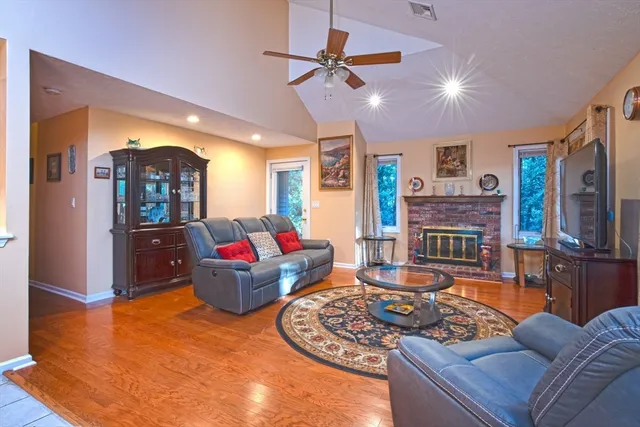 $405,000 | 11 Country Club Lane, Unit D, Milford, MA 01757