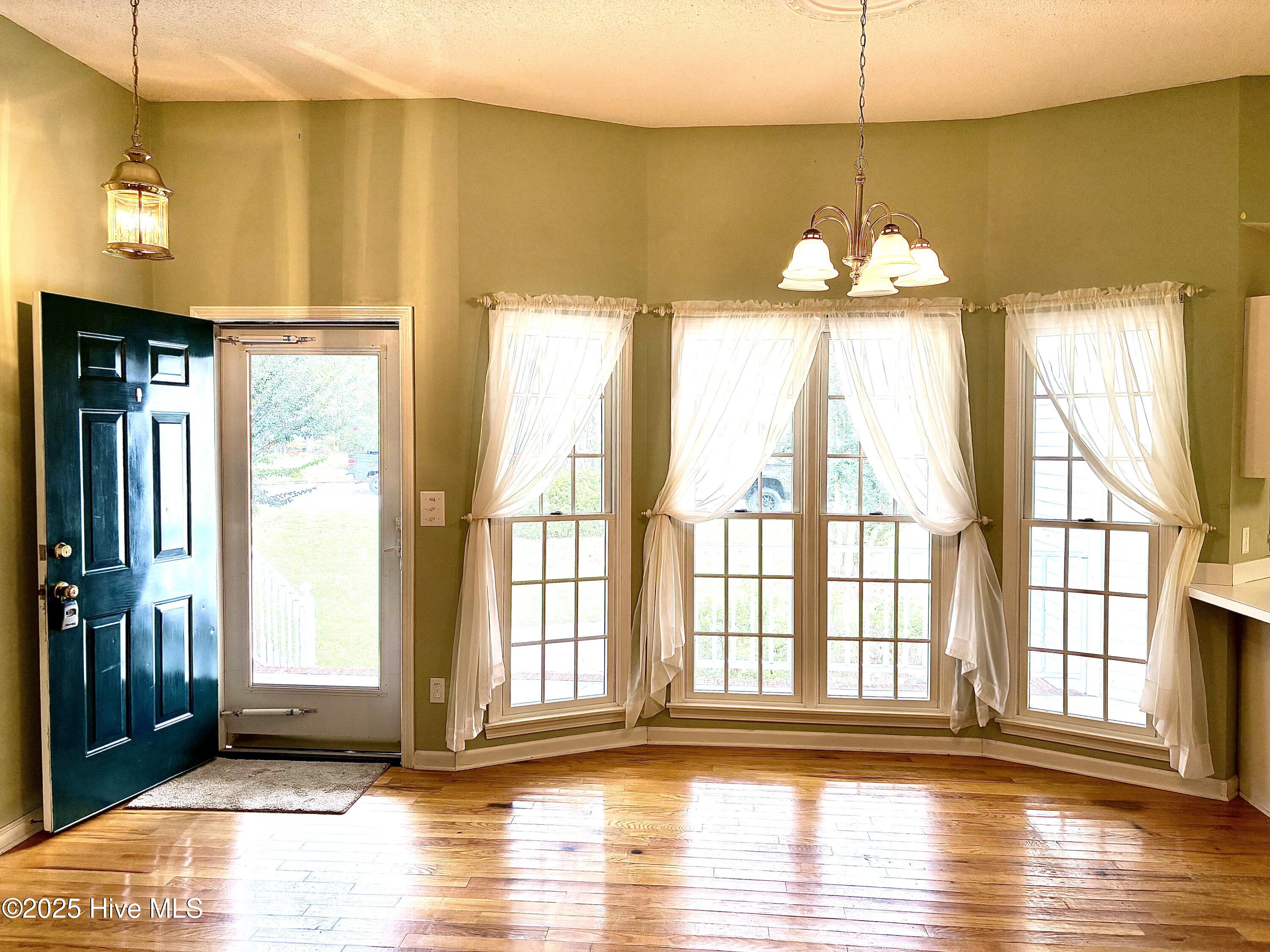 114 Vineyard Drive Camden, NC 27921 - Photo 10 of 44 Dining room