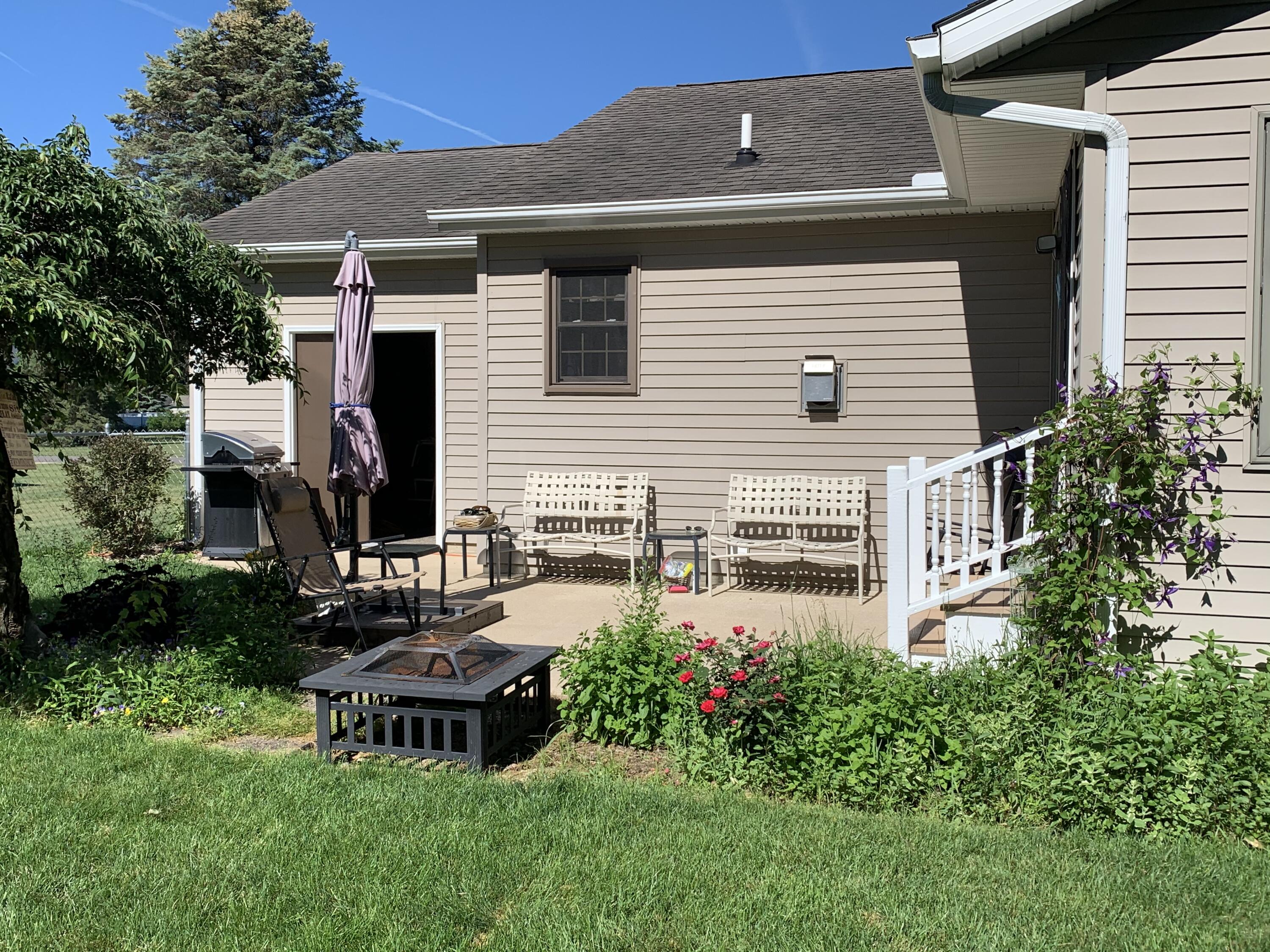 56365 Buffalo Drive Three Rivers, MI 49093 - Photo 33 of 36 Rear of Home