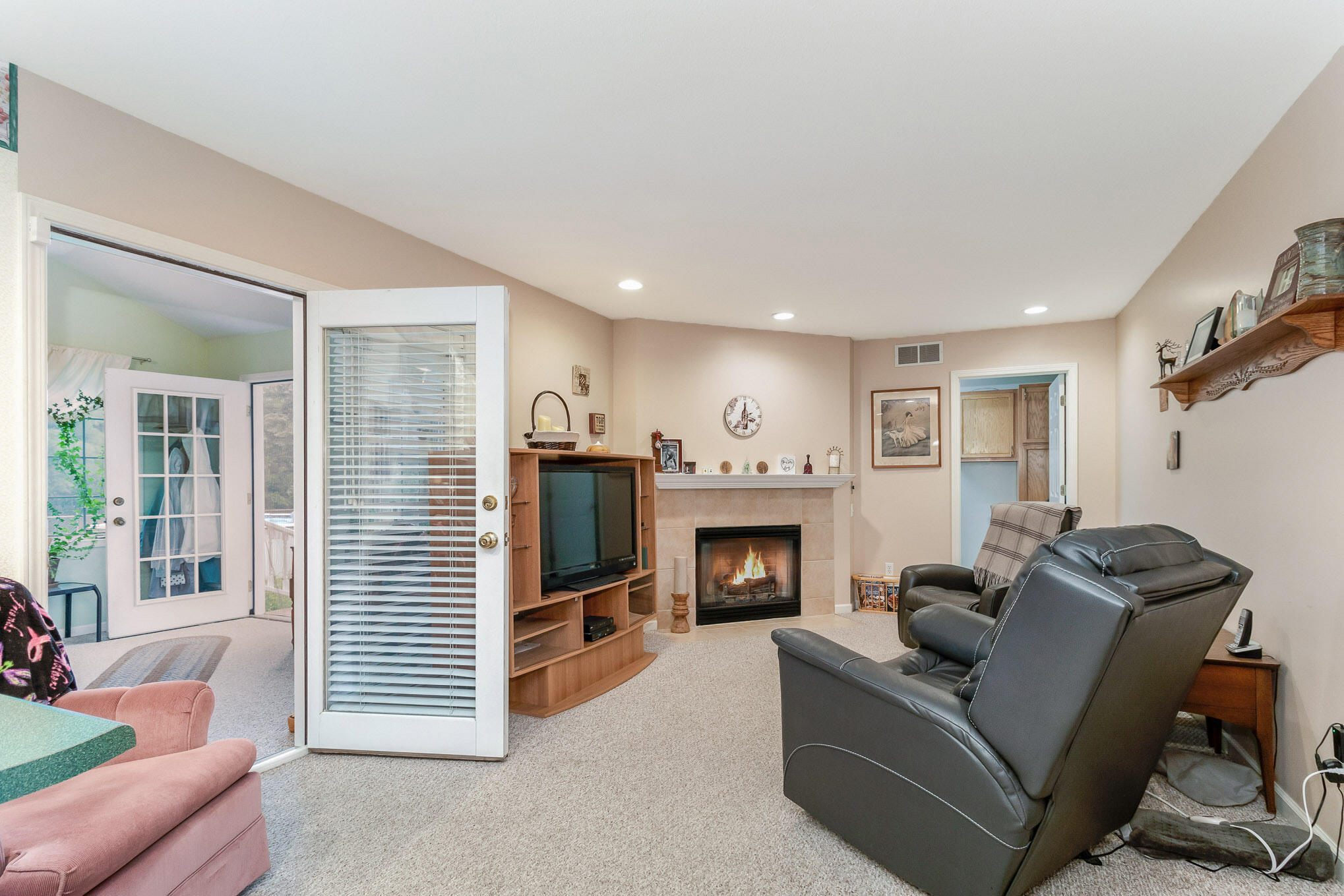 56365 Buffalo Drive Three Rivers, MI 49093 - Photo 9 of 36 Family Room