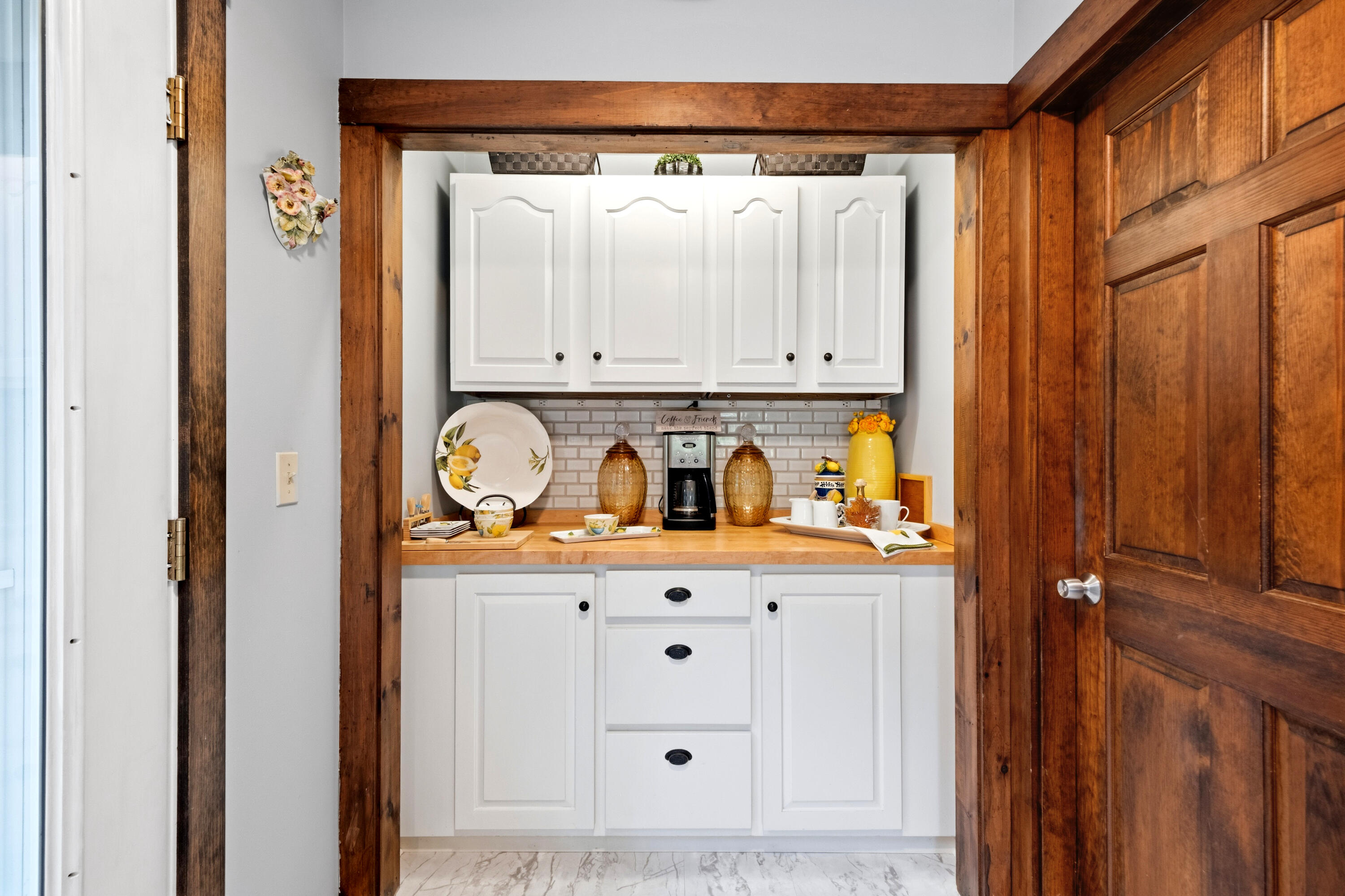 161 Camden Road Lincolnville, ME 04849 - Photo 21 of 57 Coffee nook