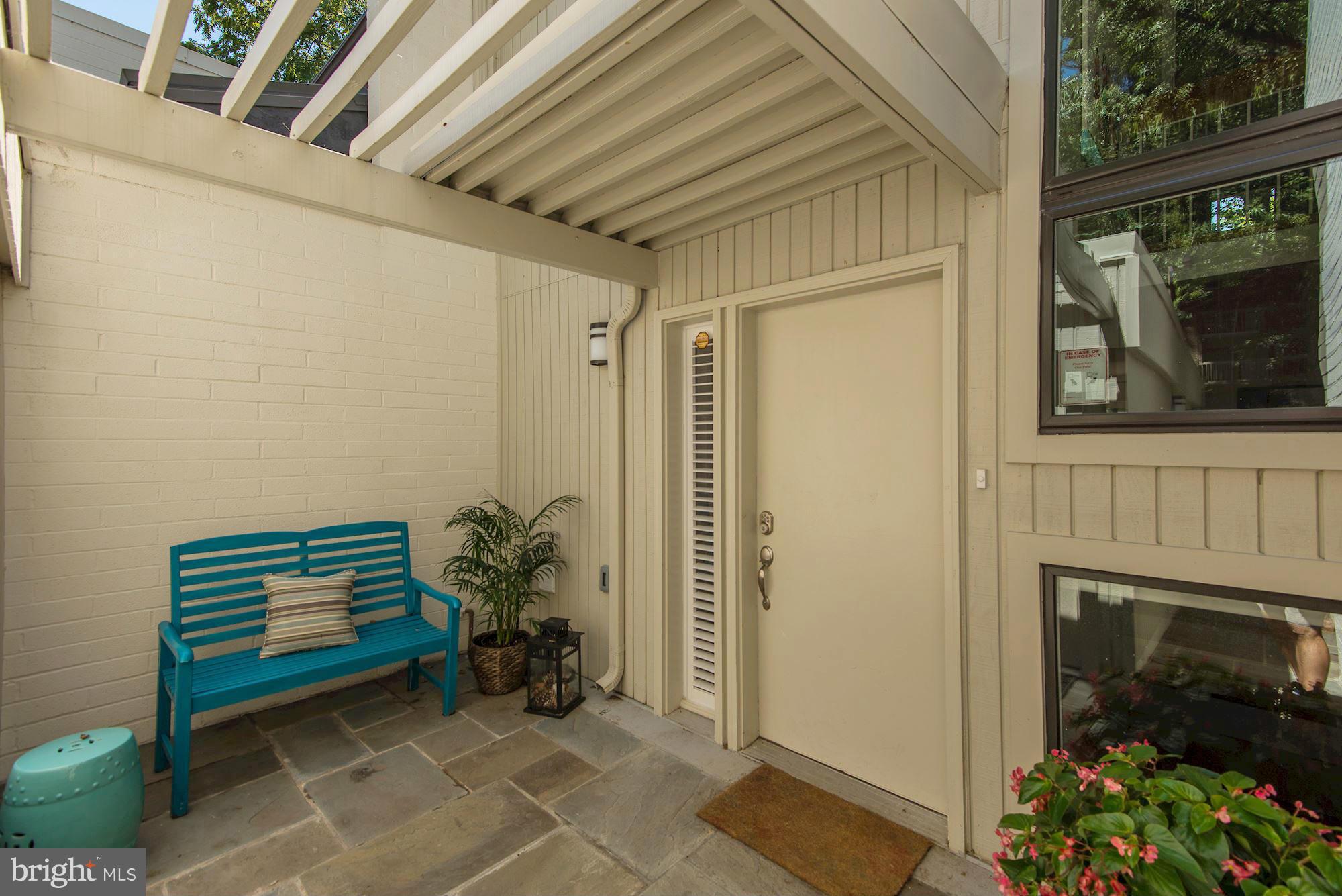1620 Waters Edge Lane Reston, VA 20190 - Photo 3 of 30