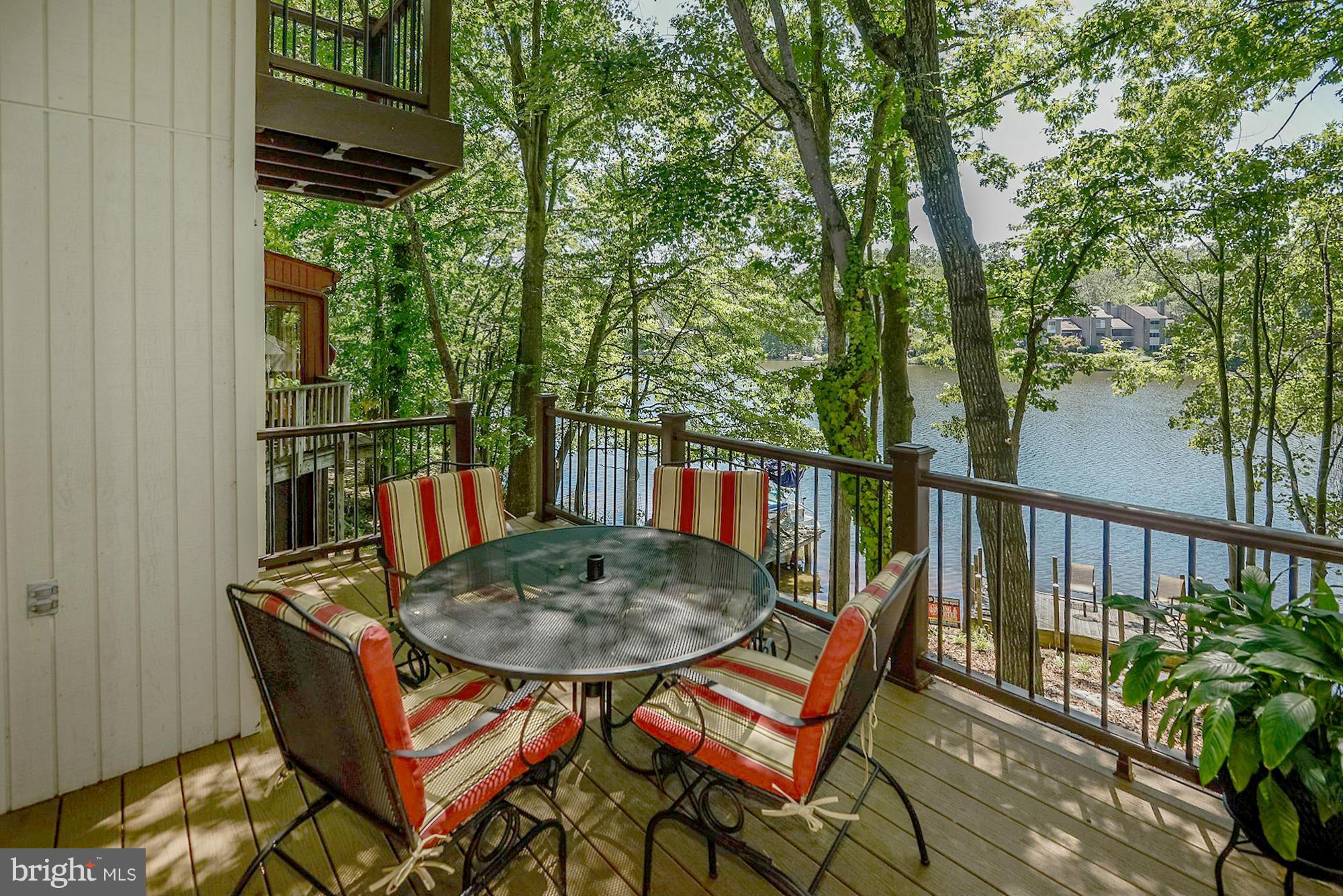 1620 Waters Edge Lane Reston, VA 20190 - Photo 9 of 30 a view of balcony with furniture and a potted plant