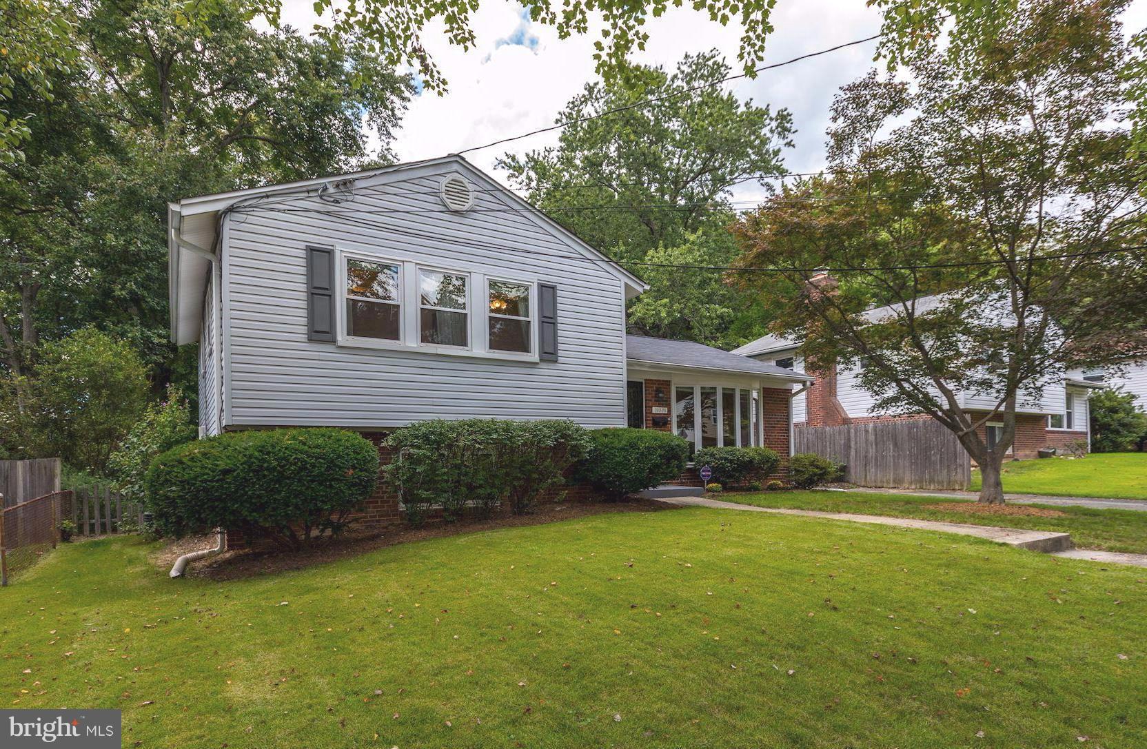 10308 Inwood Avenue Silver Spring, MD 20902 - Photo 21 of 26 Exterior (Front)