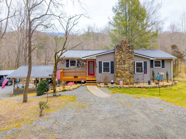 $400,000 | 78 Hideaway Cove, Hayesville, NC 28904