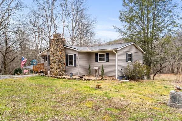 $400,000 | 78 Hideaway Cove, Hayesville, NC 28904