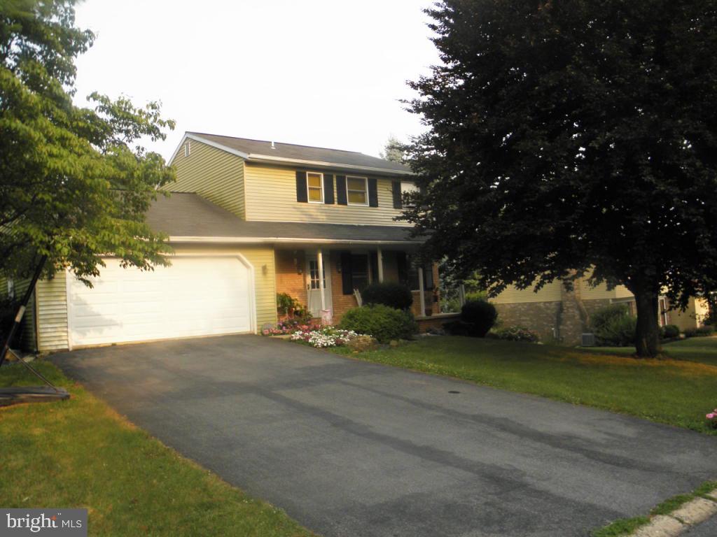1814 North Eden Road Lancaster, PA 17601 - Photo 2 of 12